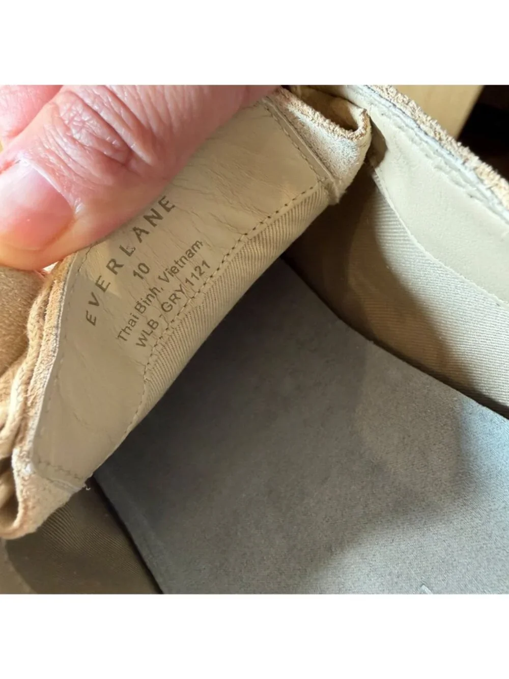 Everlane The Desert Shoe Men's Beige Suede Chukka Size 10 NEW in Box